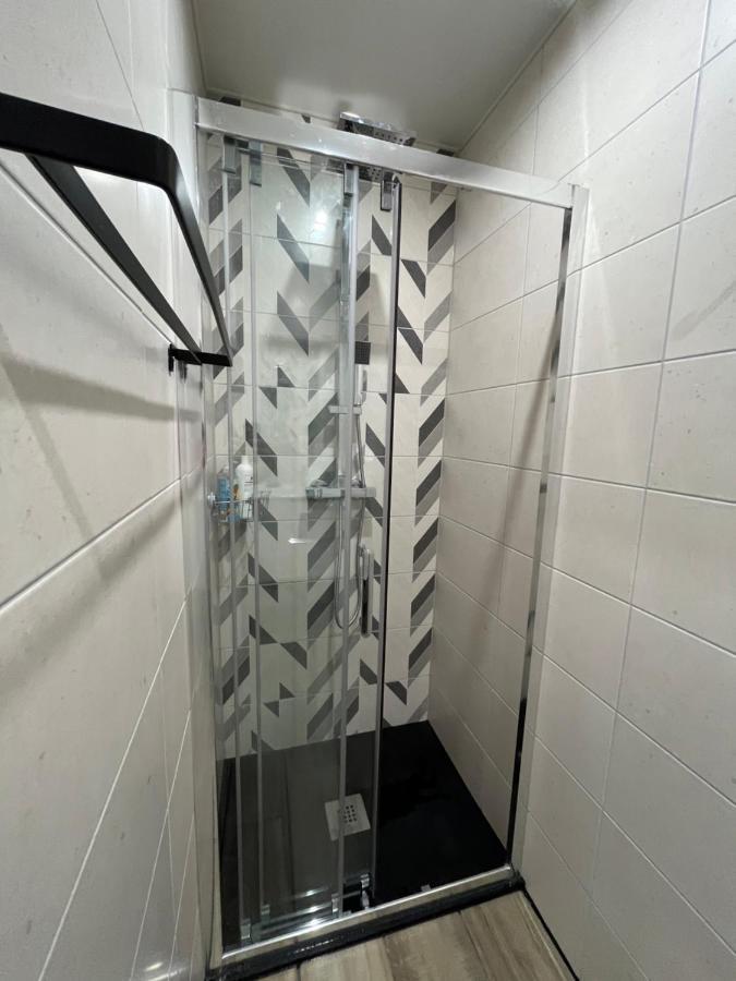 6 Personnes Proche Centre & Parking Apartment